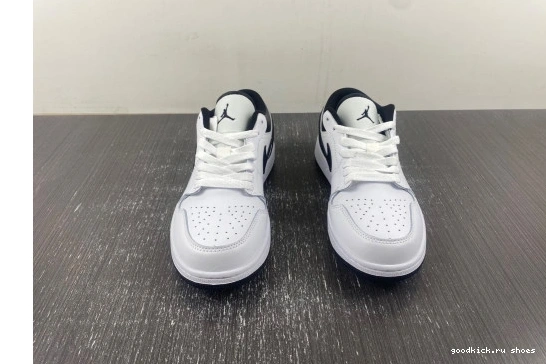 black 553558-132 Air white 1  Jordan 553558-132 Low and 0317
